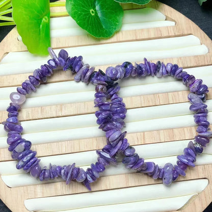 Cross border hot selling 8mm natural purple charoite gemstone crystal crushed chip stones stretch bracelet for healing