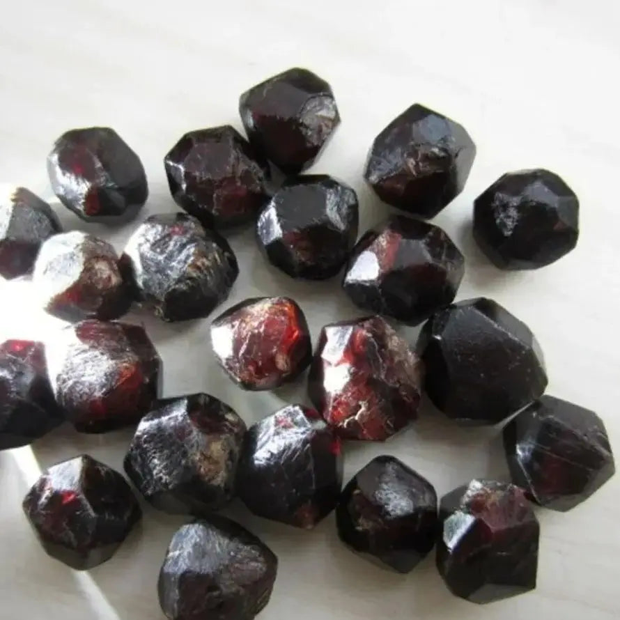 Natural Red Garnet Crystal Gemstone Original Rough Stone Mineral Specimen Home Decor