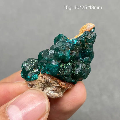 100% Natural Congo green Dioptase Mineral specimen stones and crystals quartz