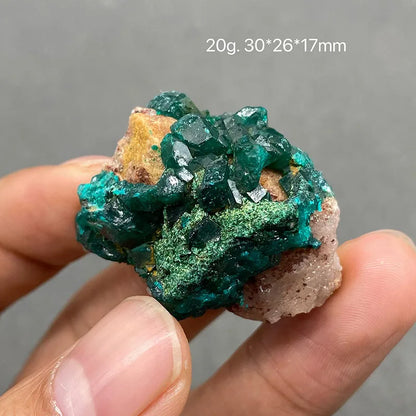 100% Natural Congo green Dioptase Mineral specimen stones and crystals quartz