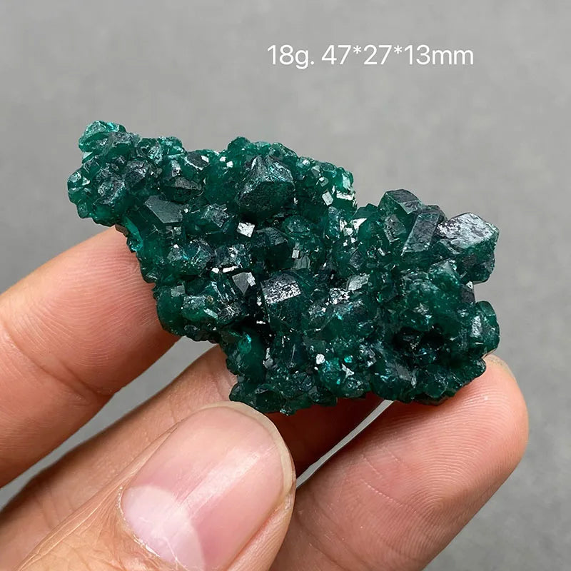 100% Natural Congo green Dioptase Mineral specimen stones and crystals quartz