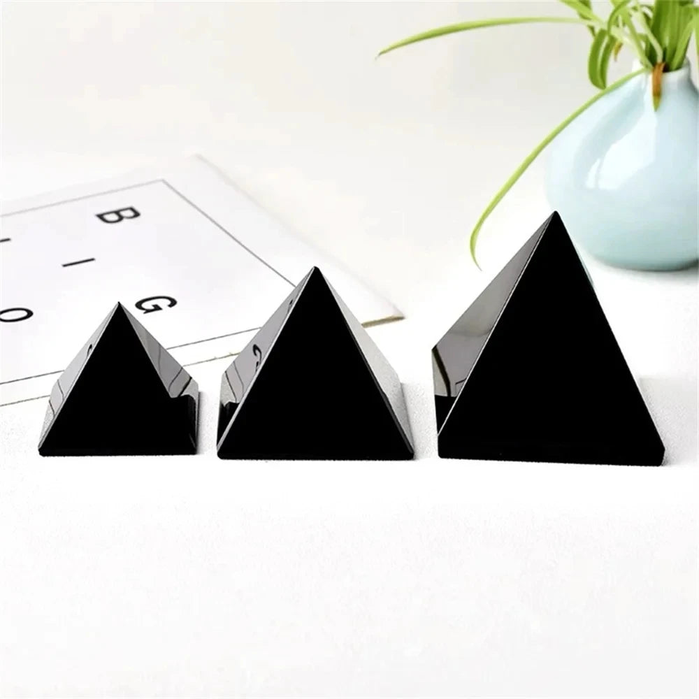 3-7cm Natural Obsidian Pyramid Reiki Energy Stone Decorative Tabletop Decoration Living Room Mineral Triangle