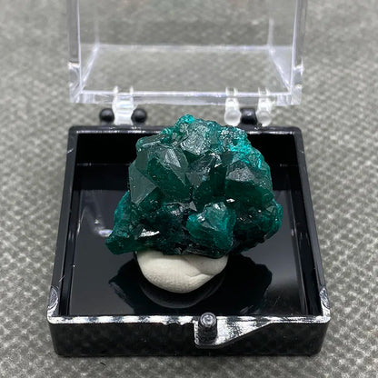 100% Natural Congo green Dioptase Mineral specimen stones and crystals quartz + box size:35*35*35mm