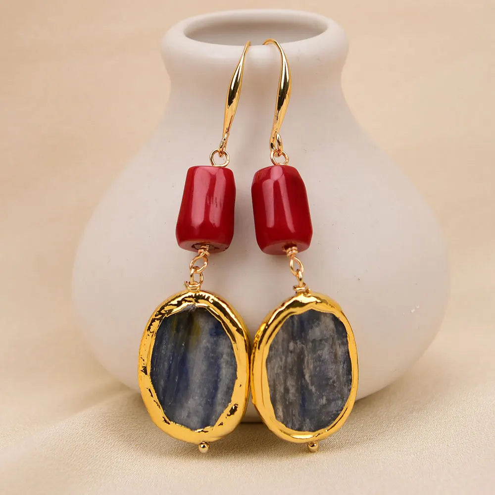 Pendientes colgantes con gancho de coral rojo y piedra chapada en oro con borde de cianita azul natural GG, joyería para mujer, regalos