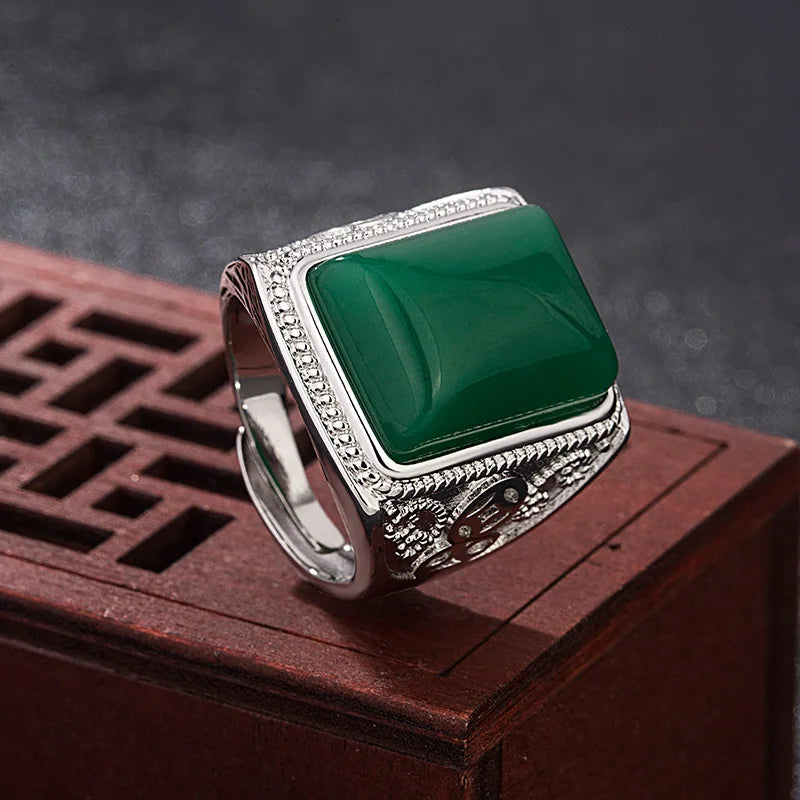 HOYON Vintage Green Agate &amp; Chrysoprase 925 Sterling Silver Ring â€“ Unique, Stylish, and Powerful Cocktail Ring for Men