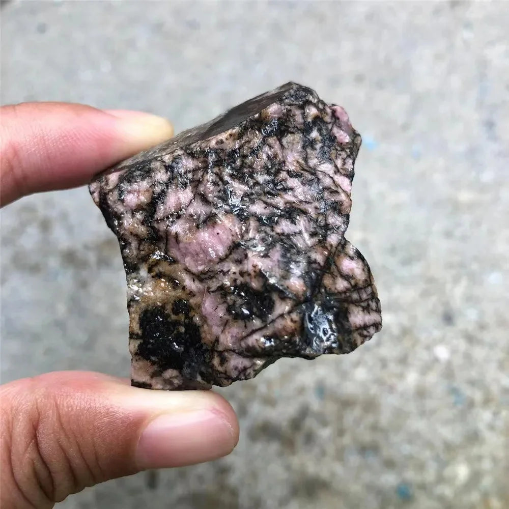 Natural Rhodonite Raw Stone Crystal Quartz Rough Raw  Mineral Stone Specimen Fish TankCourtyard Home Decoration