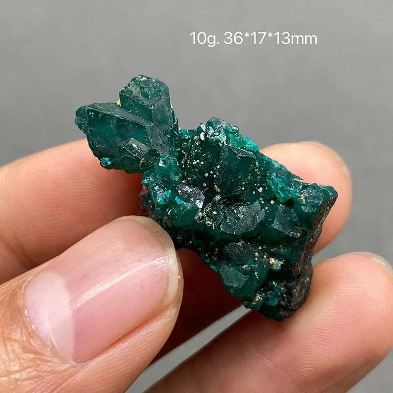 100% Natural Congo green Dioptase Mineral specimen stones and crystals quartz collection