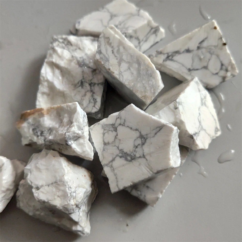 Natural Magnesite Stone White Howlite Turquoise Gravel Specimen Mineral Stones Reiki Healing Crystal Aquarium Home Decoration