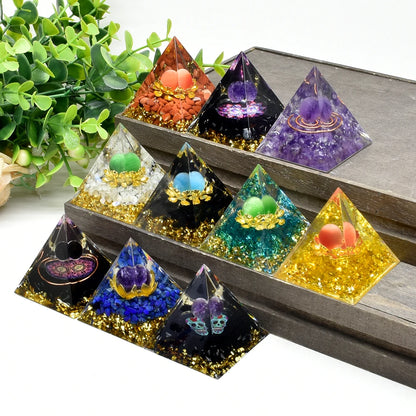 Natural Crystal Energy Generator Pyramid Peridot Amethyst Reiki Healing Crystal Chakra Resin Pyramid Meditation Tool Room Decor