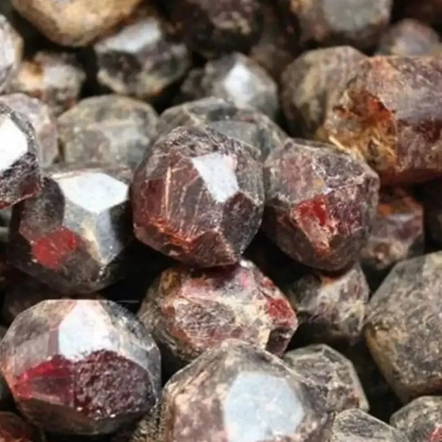 Natural Red Garnet Crystal Rough Stone Original Gemstone  Mineral Raw Stones Specimen Healing Minerals Spiritual Gift