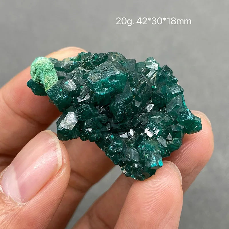 100% Natural Congo green Dioptase Mineral specimen stones and crystals quartz