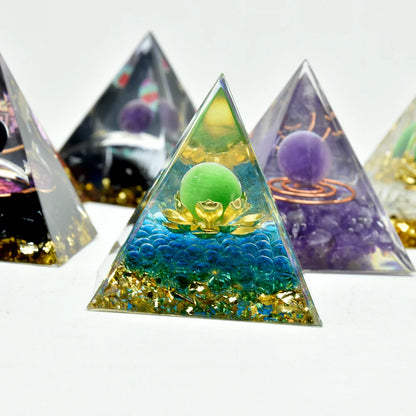 Natural Crystal Energy Generator Pyramid Peridot Amethyst Reiki Healing Crystal Chakra Resin Pyramid Meditation Tool Room Decor