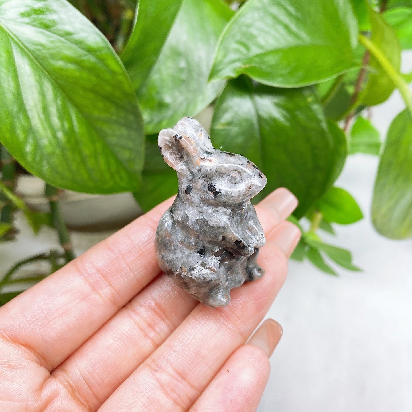 Amethyst, Quartz & Agate Rabbit Carving – Healing Gem Décor