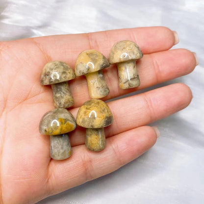 Quartz Crystal Mini Mushroom – Healing Décor