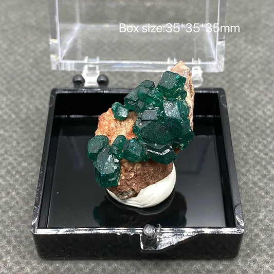 100% Natural Congo green Dioptase Mineral specimen stones and crystals quartz + box size:35*35*35mm