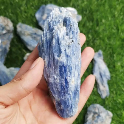 Atacado Natural de Alta Qualidade Kyanite Pedras Brutas Reiki Cristal Gemstone Espécimes para Cura Presentes Espirituais